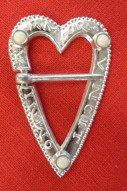 Heart-Shaped Ring Brooch with Stones - Image 2