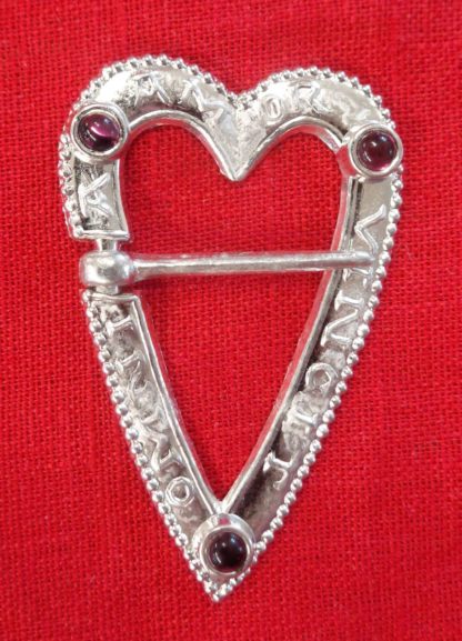 Heart-Shaped Ring Brooch with Stones - Image 5