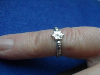 Small Ring with a Flower