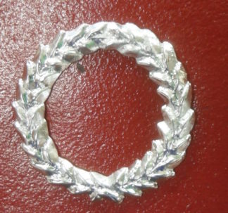 Large Laurel Wreath Stud