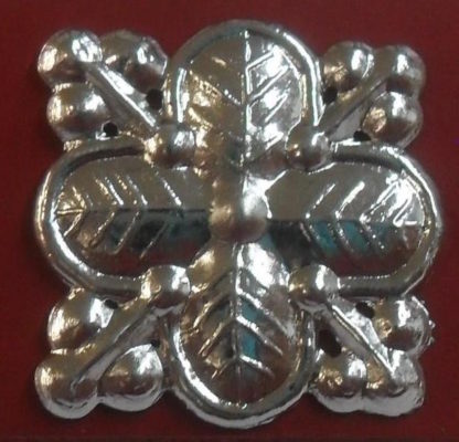 Quatrefoil Stud with Balls