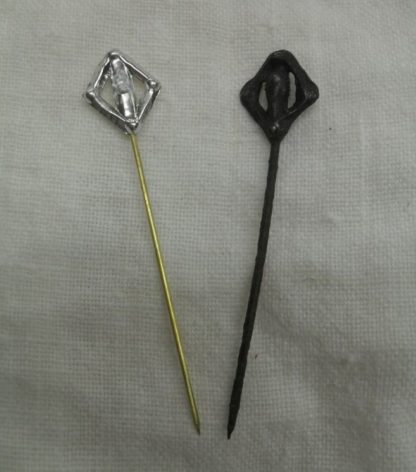Open lozenge veil pin with original