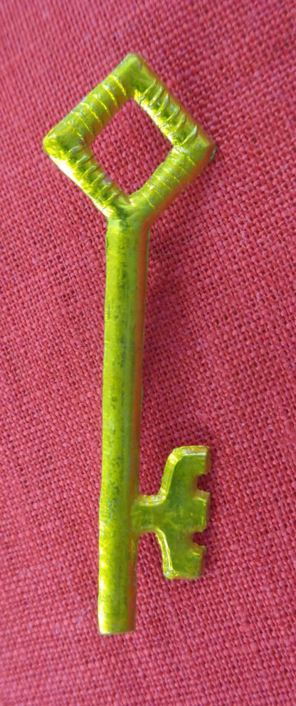 Key Brooch - Image 2