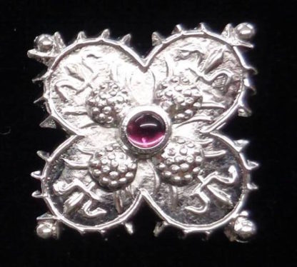 Quatrefoil Brooch with Crockets - Image 5