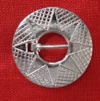 Round Ring Brooch