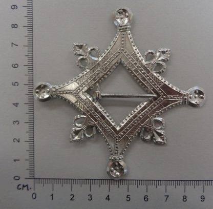 Wrocław ring brooch, mm scale