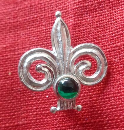 Fleur de Lis Brooch with Stone - Image 6