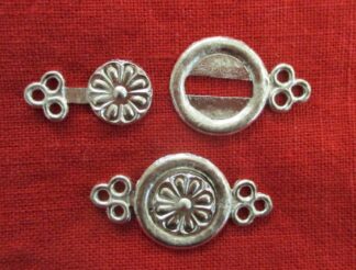 interlocking clasp based on Magdeburg mold