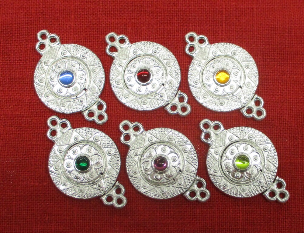 Large interlocking clasps - all six colors