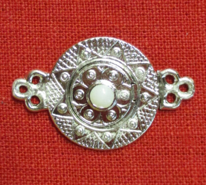 Interlocking clasp with stone - white